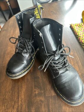 Dr Martens, Black leather The Original 1460 doc Marten boots, UK 4, eu 37